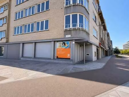 commerce - rez-de-chausée