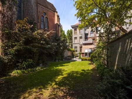 maison presbytère avec grand jardin