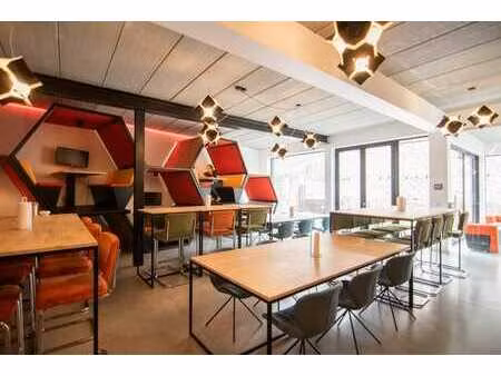 immeuble de bureaux (552 m²) à louer dans un emplacement pri