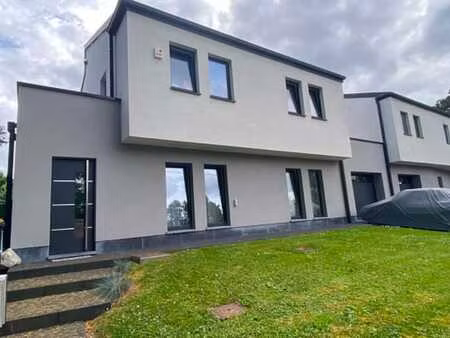 maison contemporaine 4 ch.  195 m²  peb a