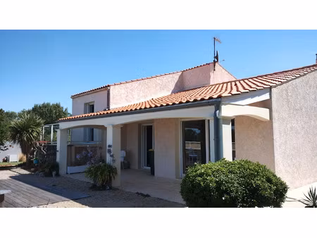 vente maison 5 pièces 120 m² à esnandes (17137)  499 200 €
