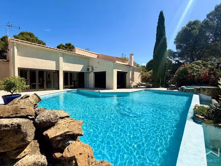 vente maison 8 pièces 203.7 m² à uchaux (84100)  559 000 €