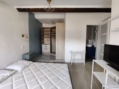 superbe t2 meublé 35m2 hyper centre aix