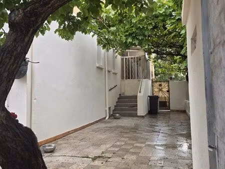 appartement t3 en rez-de-jardin + sous-sol + jardin & garage