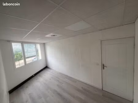 location bureau professionnel 15m² refait à neuf - idéal activité libérale / médical / par