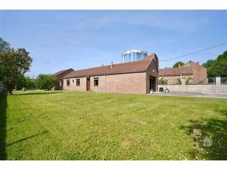 maison à vendre avec garage et terrasse   gilly (vbe32204)