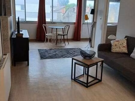 location appartement 2 pièces meublé à bordeaux (33000) : à louer 2 pièces meublé / 53m² b