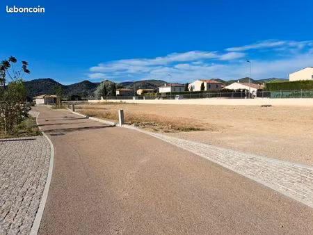 terrain 350 m² peyrolles en provence