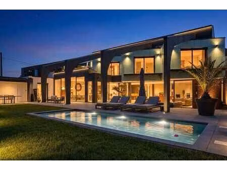 l’esprit loft dans une villa d’exception !