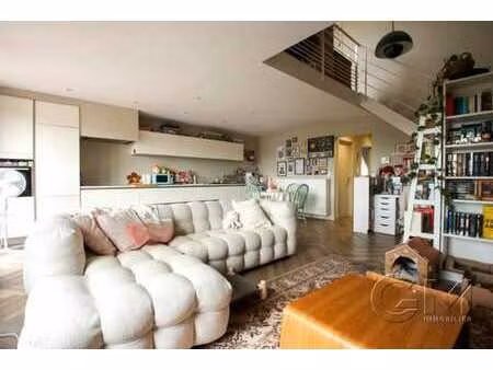 duplex 2 chambres - 2 sdb - 110 m² - terrasse - peb b