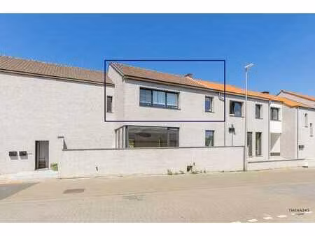rustig gelegen appartement met 3 slaapkamers en terras in...