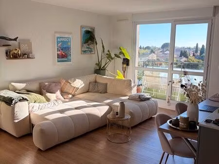 appartement t3 + balcon + garage