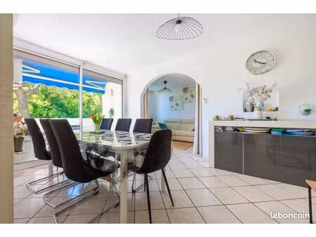appartement t5 de 87 m² – marseille 12e