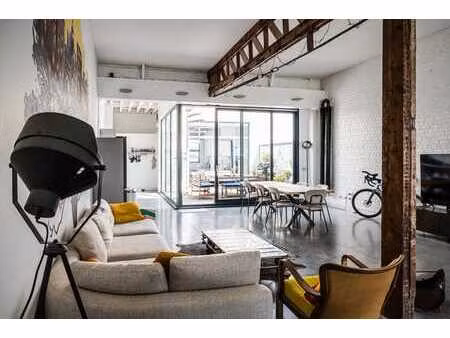 loft industriel avec terrasse rooftop