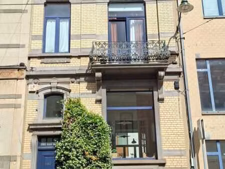 maison 3 chambres uccle  330m²  terrasse et mini jardin
