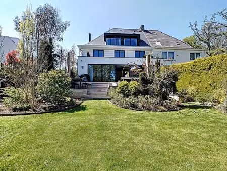 maison coup de coeur rénovée avec goût- jardin plein sud-