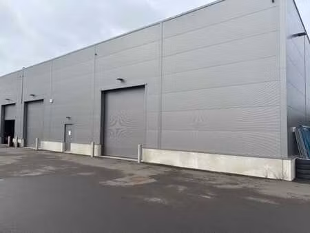 hall industriel - à louer