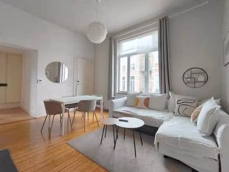 schuman-quartier eu : appartement une chambre avec balcon
