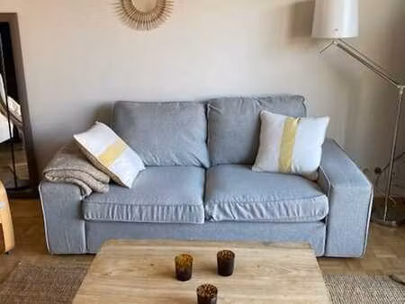 lumineux studio rénové près de flagey avec balcon