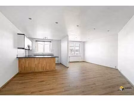 appartement rénové (74 m²) avec 2 chambres à deurne.