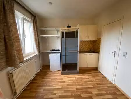 studio (chambre)  plein centre de wavre