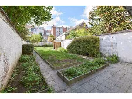 app 1 chambre + jardin // roodebeek