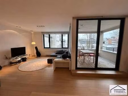 appartement contemporain avec terrasse!! a visiter...