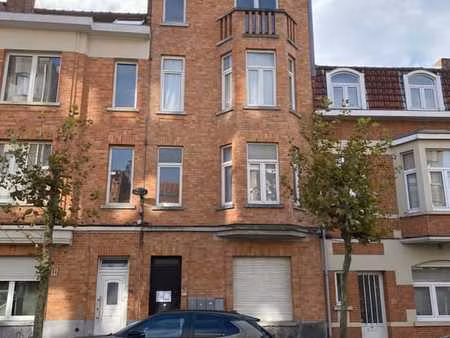 bel appartement rdc - 1 chambre et jardin