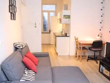 agréable appartement dans le quartier des guillemins