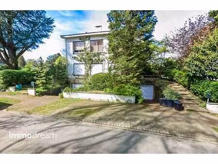 duplex dans une villa du quartier prince d'orange