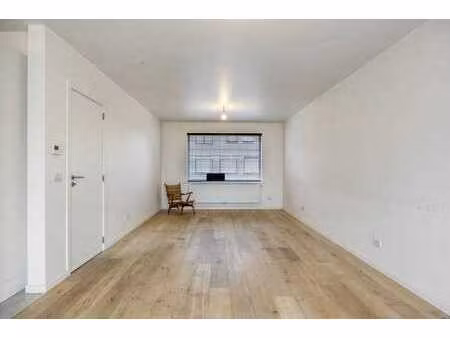 maison rénovée de 3 pièces à vendre à beveren-leie