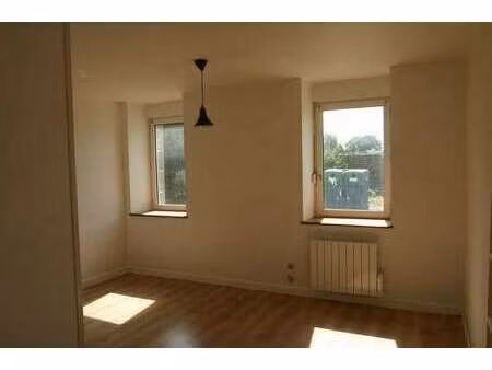 location appartement t1 à bégard (22140) : à louer t1 / 25m² bégard