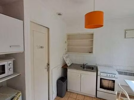 location appartement t1 meublé à saint-jacques-de-la-lande (35136) : à louer t1 meublé / 2
