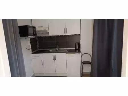 location appartement t1 meublé à vannes centre ville (56000) : à louer t1 meublé / 15m² va