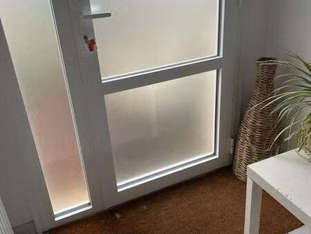 location appartement t1 meublé à saint-avé (56890) : à louer t1 meublé / 15m² saint-avé