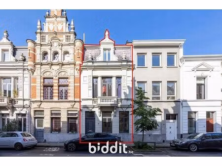 maison de maître en vente publique à wolfstraat 19 anvers (rbw15979)