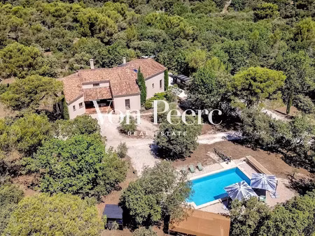 vente maison 10 pièces 313 m² à venasque (84210)  1 098 000 €