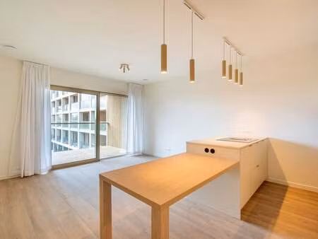 appartement à louer à antwerpen € 1.250 (lp184) | zimmo