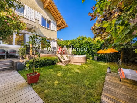 vente maison 8 pièces 146 m² à annecy (74000)  677 000 €