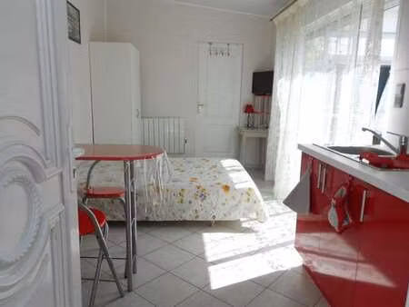 location appartement t1 meublé à angoulême (16000) : à louer t1 meublé / 20m² angoulême