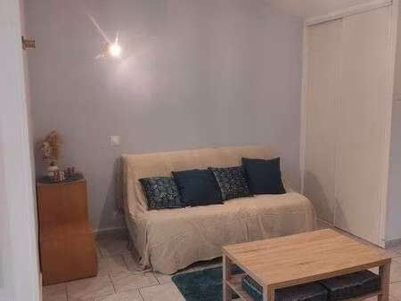location appartement t1 meublé à la couronne (16400) : à louer t1 meublé / 28m² la couronn