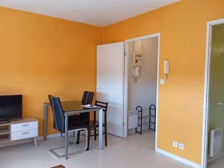 location appartement t1 meublé à poitiers (86000) : à louer t1 meublé / 24m² poitiers