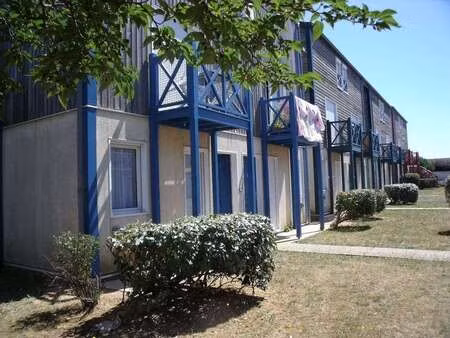 location appartement t1 meublé à la rochelle (17000) : à louer t1 meublé / 20m² la rochell
