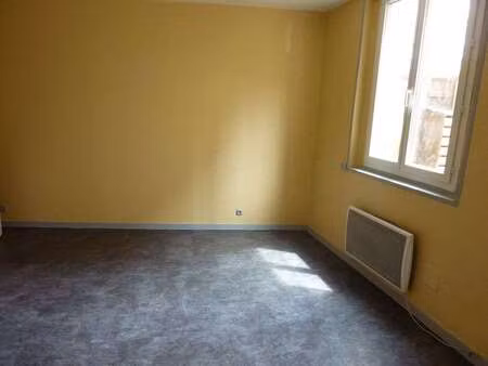 location appartement t1 à rouen vieux-marché - st eloi (76000) : à louer t1 / 19m² rouen v