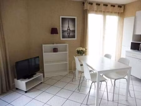 location appartement t1 meublé à rouen vieux-marché - st eloi (76000) : à louer t1 meublé 
