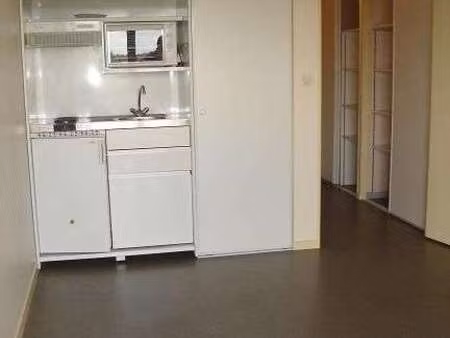 location appartement t1 à saint-benoît (86280) : à louer t1 / 22m² saint-benoît