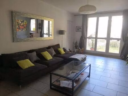 location appartement t1 meublé à aix-en-provence (13080) : à louer t1 meublé / 11m² aix-en