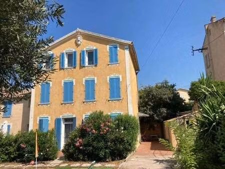 location appartement t1 à toulon (83000) : à louer t1 / 24m² toulon