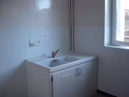location appartement 4 pièces à assat (64510) : à louer 4 pièces / 75m² assat