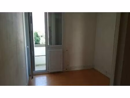 location appartement t1 à gradignan (33170) : à louer t1 / 14m² gradignan